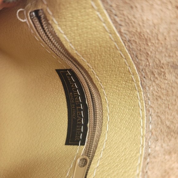 Vera Pelle Womens Black Genuine Leather Inner Pockets Crossbody Handbag - Picture 7 of 14